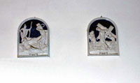 Stazioni Via Crucis in ceramica